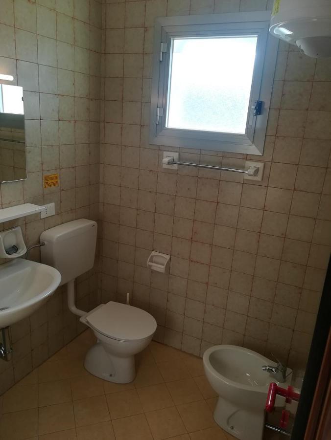 ביביונה Condominio Lavinia מראה חיצוני תמונה